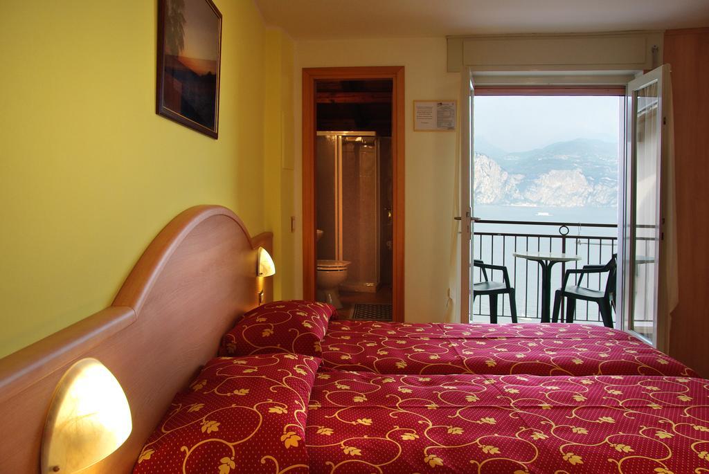 Hotel Residence Panoramica Brenzone sul Garda Kamer foto
